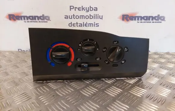Iveco Daily 35 - 40.10 Climate control unit 123842800