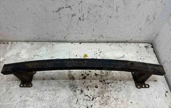 Nissan Qashqai Front bumper cross member 