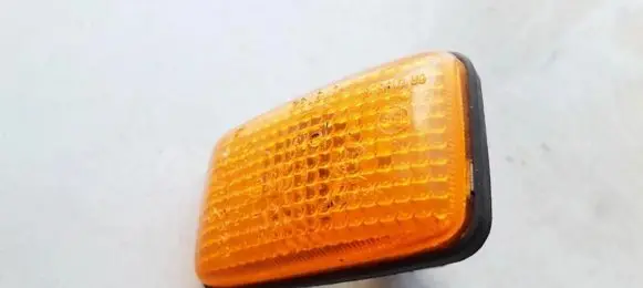 Nissan Primera Front fender indicator light 6R019525