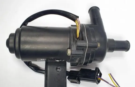 Jaguar XJ X300 Electric auxiliary coolant/water pump MNA6710AB