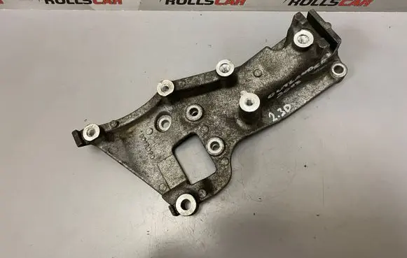 Mitsubishi Outlander Engine mounting bracket 1801A070