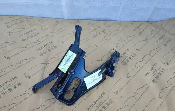 Audi A6 S6 C8 4K Fender mounting bracket 4K0821132