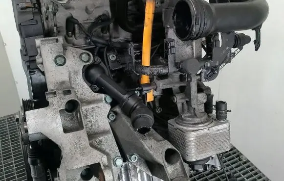 Volkswagen PASSAT B5.5 Engine AVF