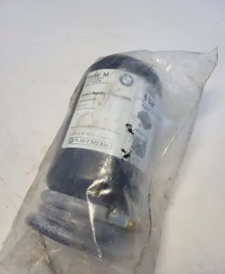 BMW 3 E90 E91 Tire air pump compressor 71102282826