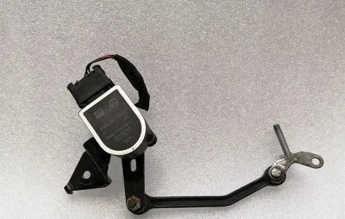 Mercedes-Benz ML W166 Front air suspension height level sensor A0045429918