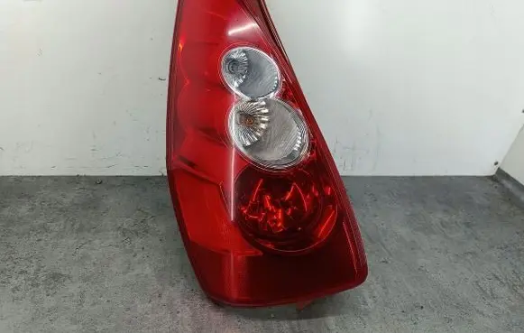 Mazda 5 Rear/tail lights