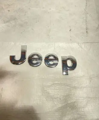 Jeep Grand Cherokee Manufacturer badge logo/emblem 