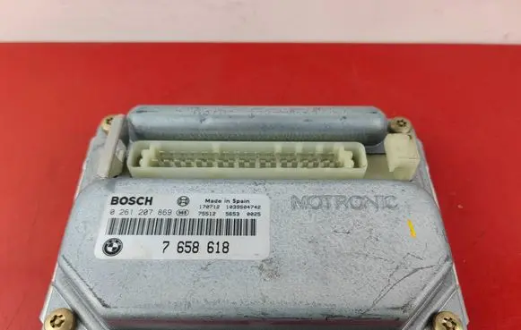 BMW X1 F48 F49 Engine control unit/module ECU 7658618 0261207869