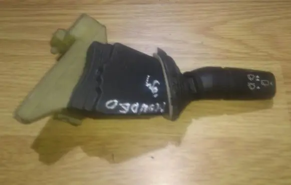 Ford Mondeo MK I Wiper control stalk 94bg17k478ca