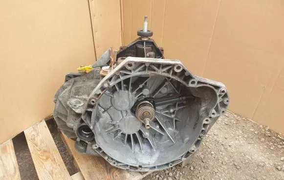Renault Master II Manual 6 speed gearbox PK6080