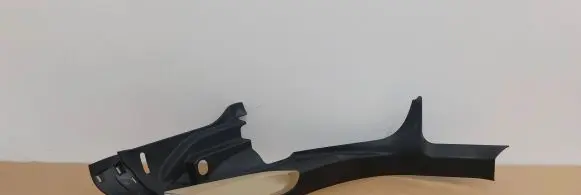 Tesla Model S (C) pillar trim A089335