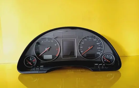 Audi A4 S4 B6 8E 8H Speedometer (instrument cluster) 8E0920900H