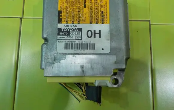 Toyota Yaris Airbag control unit/module 891700D320 ZP76