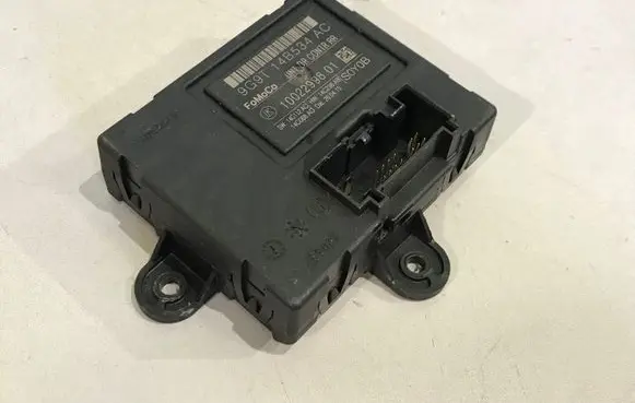 Volvo XC60 Door control unit/module 9G9T14B534AC 1002299801