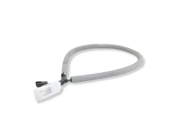 BMW 1 E82 E88 Front door cable line 7059667 A40240612260 52621810