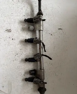 Opel Astra H Fuel main line pipe 8H060663