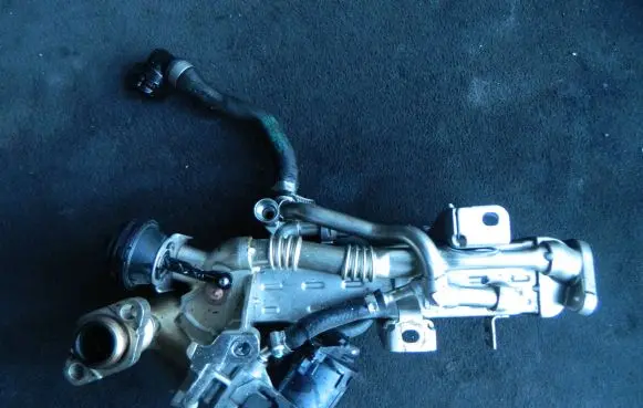 BMW X3 F25 EGR valve cooler 8476994