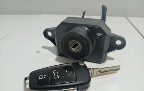 Audi A6 S6 C6 4F Ignition lock 4F0909135