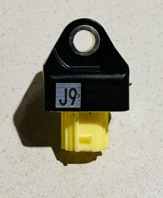 Lexus UX Airbag deployment crash/impact sensor 8983147050