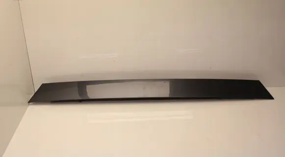 Ford Mondeo MK IV Tailgate trim 