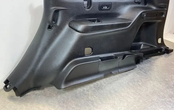 Jeep Grand Cherokee WL Trunk/boot lower side trim panel 