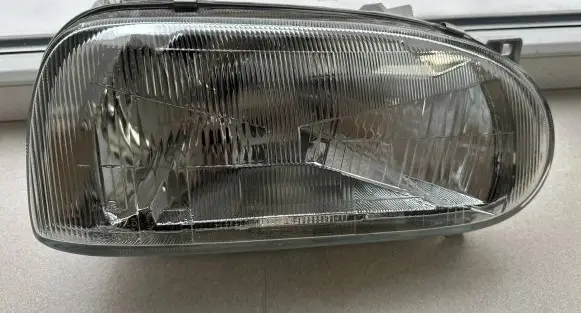 Volkswagen Golf III Headlight/headlamp 4411111R 441-1111R-LD-E 1H6941018AN