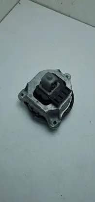 BMW X6M G06 F96 Engine mount bracket 8089822