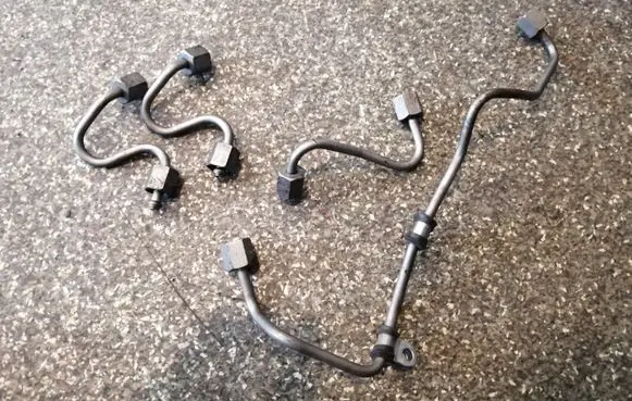 Mercedes-Benz E W212 Fuel injector supply line/pipe 