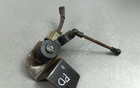 Jeep Grand Cherokee Air suspension front height level sensor 