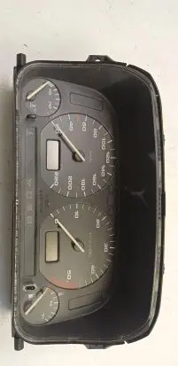 Volkswagen Golf III Speedometer (instrument cluster) 88311168 88311188