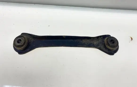 Subaru Outback Rear control arm 20250AE06A