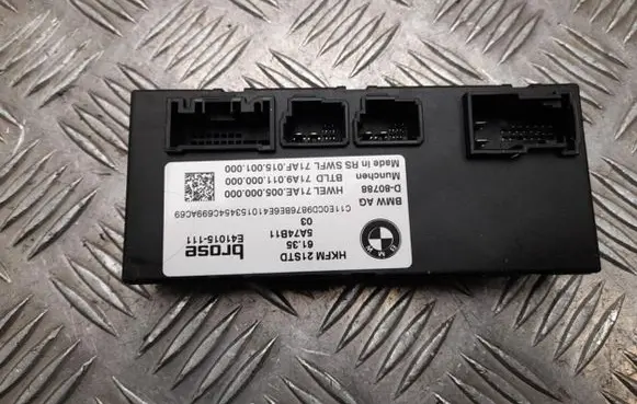 BMW iX1 Tailgate/trunk control unit/module 5A74B11