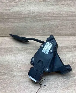 Opel Vectra C Accelerator throttle pedal 9186726 6PV008323 WithPlug