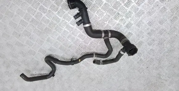 Volvo XC90 Engine coolant pipe/hose
