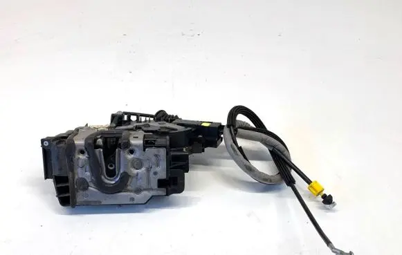 Mercedes-Benz GLE W167 Front door lock A0997206301