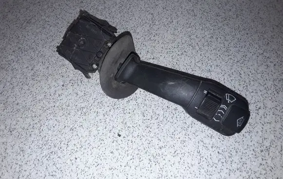BMW 5 E39 Wiper control stalk 8352171