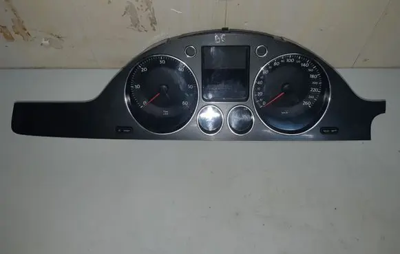 Volkswagen PASSAT B6 Speedometer (instrument cluster) 3C0920
