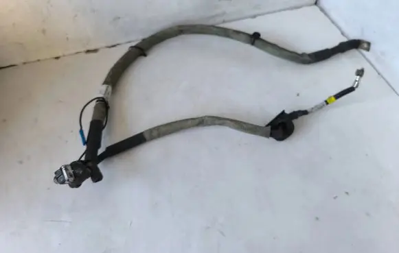Positive cable (battery)