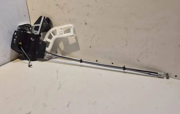 KIA Sportage Rear door lock