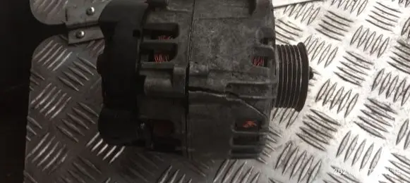 Audi A5 8T 8F Generator/alternator 059903016J