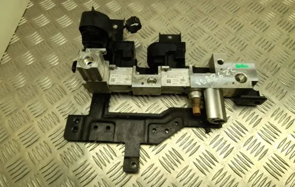 Jaguar I-Pace Air conditioning (A/C) expansion valve J9D36C584AA