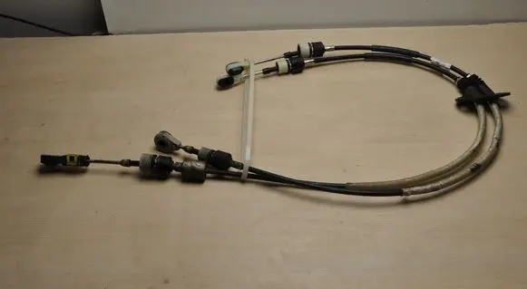 Land Rover Discovery Sport Gear shift cable linkage FK727E395AC