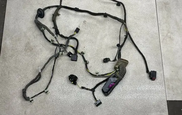 Opel Insignia A Front door wiring loom 13326770