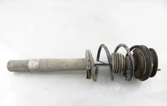 BMW 5 E60 E61 Front shock absorber with coil spring 6775056