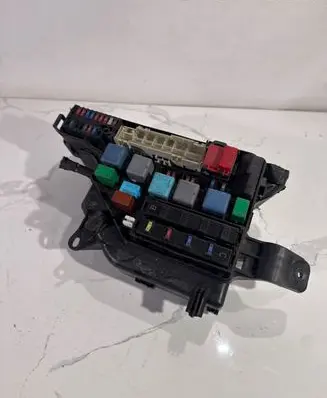Toyota Prius (XW20) Fuse module
