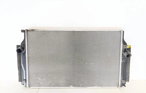 Nissan X-Trail T30 Coolant radiator 2639