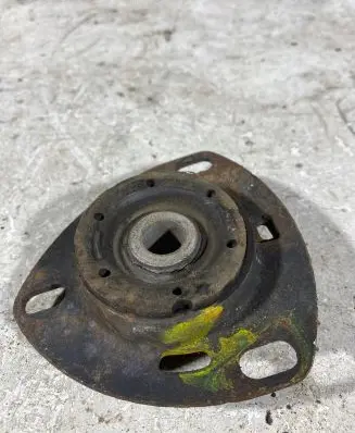 Coil spring mount