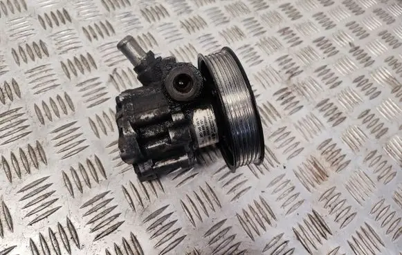 Audi A4 S4 B7 8E 8H Power steering pump 8E0145155N