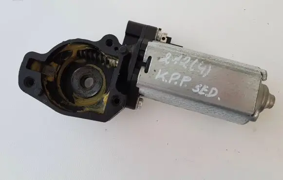 Mercedes-Benz E W212 Seat adjustment motor P10848302 101103B 405206