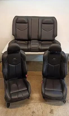 Infiniti G37 Seat set 